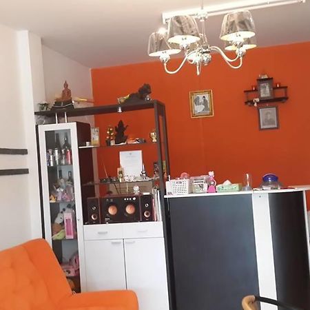 Lemon Tree Motel Сурат-Тхані Екстер'єр фото